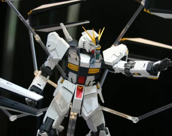 1/100 MG Nu Gundam Ver.KA