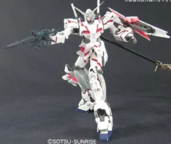 1/100 MG Unicorn Gundam HD Color + MS Cage