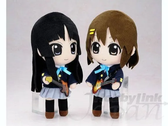 Nendoroid Plus Stuffed Yui Hirasawa Winter Uniform Version