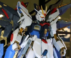 1/60 Perfect Grade Strike Freedom Gundam