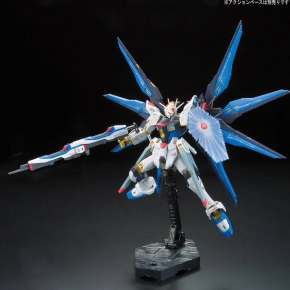 1/144 RG ZGMF-X20A Strike Freedom Gundam