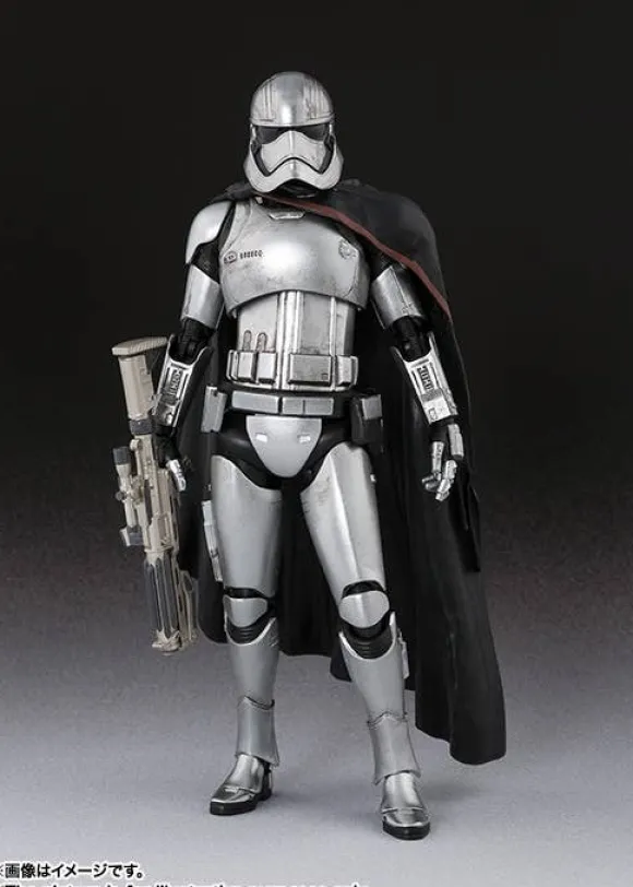 S.H.Figuarts Captain Phasma (Star Wars: The Force Awakens)