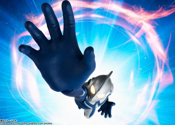 S.H.Figuarts Ultraman Cosmos Luna Mode