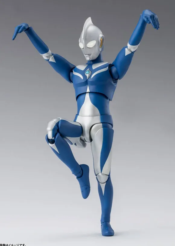 S.H.Figuarts Ultraman Cosmos Luna Mode