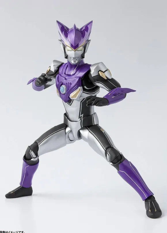 S.H.Figuarts Ultraman Rosso Wind