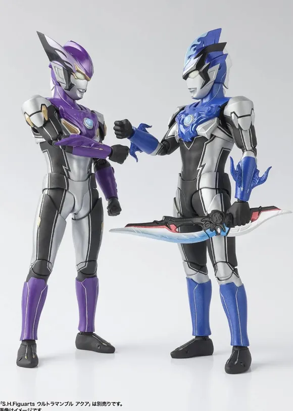 S.H.Figuarts Ultraman Rosso Wind