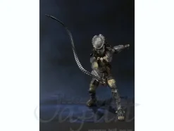 S.H.MonsterArts Predator Wolf